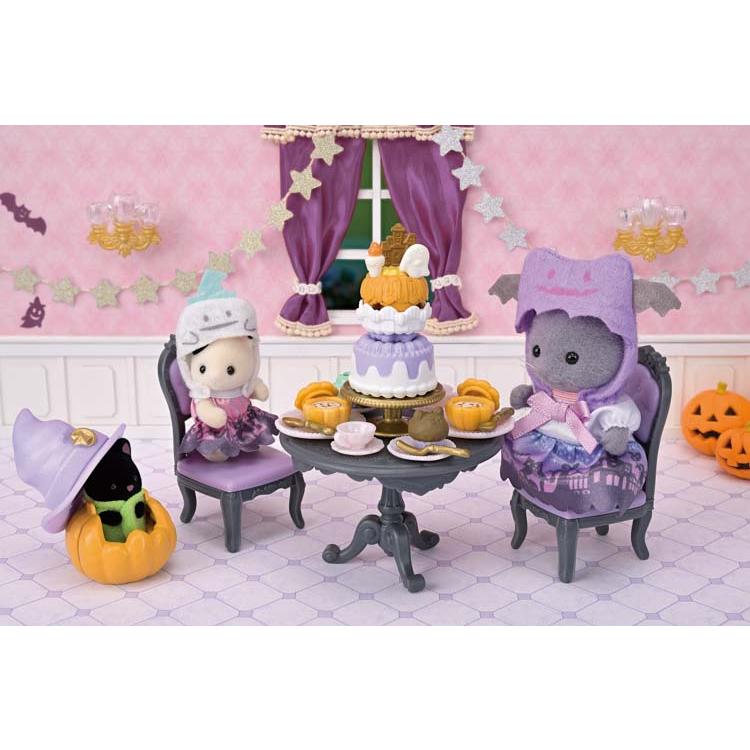 Sylvanian Families Exciting Adventure! Halloween Party Set Se-211