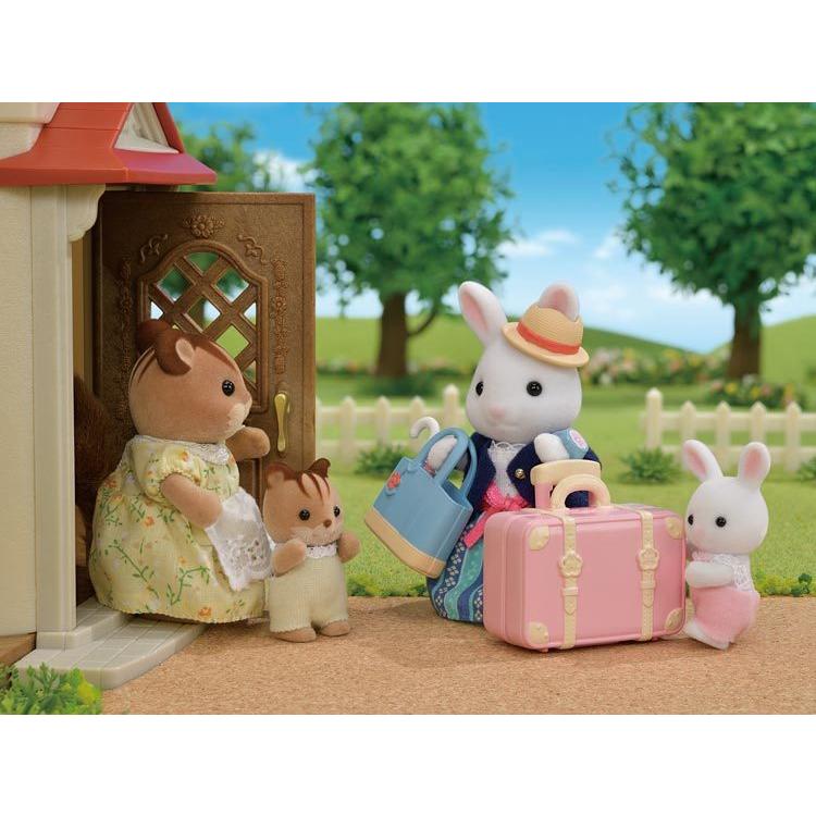 Sylvanian Families Exciting Travel Set - White Rabbit'S Mother - Df-19