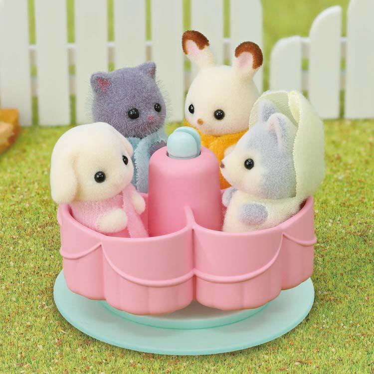 Sylvanian Families Let'S Play! Minna No Hoikuen Bus S-70