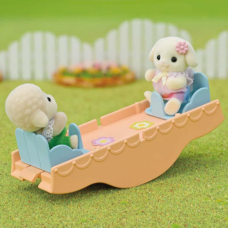 Sylvanian Families Let'S Play! Minna No Hoikuen Bus S-70